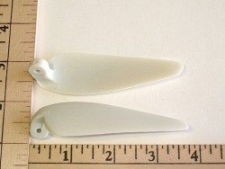 <b>Replacement Blade Set for MaxxFlying Folding Prop D8 x P4</b>