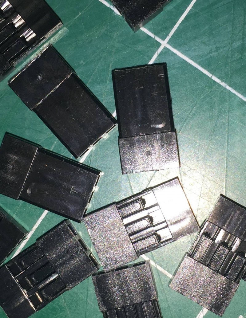 MaleHousingShellonlyforJRHitecAirtronicsZnewRadioConnectornopins
