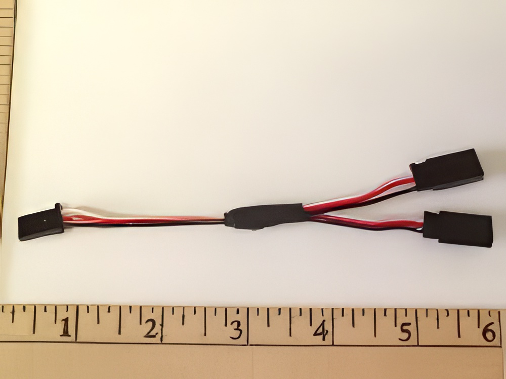 Short Heavy Duty Y Harness Futaba