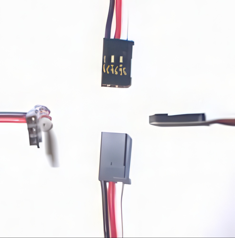 3-Pole/Wire Servo Pigtail/Conn. Single End Male Futaba J