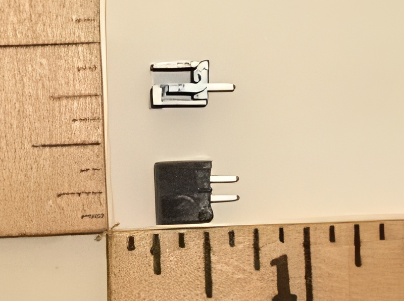 JR TX Black Female Plug