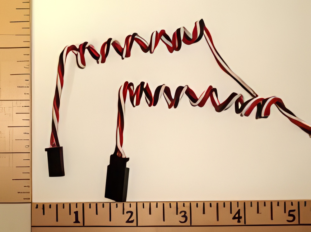 3-Pole/Wire Pigtail Twisted Silicone 10" Futaba J