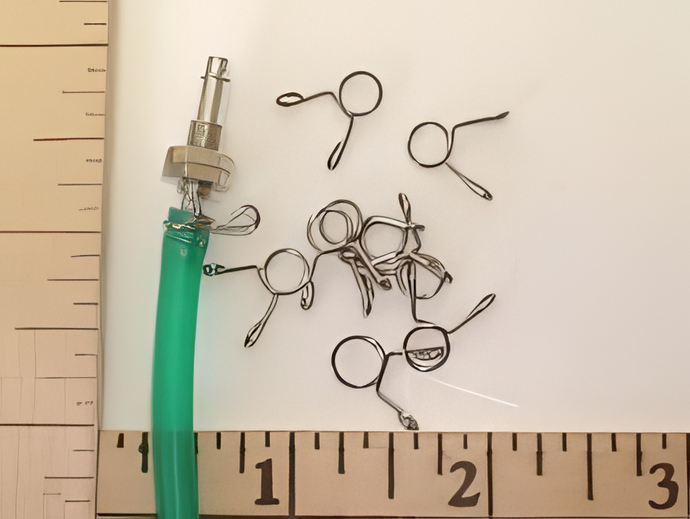 Radical RC Fuel Line Clamp 4mm