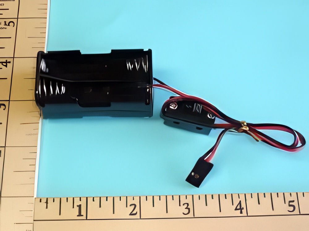 4 AA Cell Holder with Switch Harness 4 AA Cell Holder with Switch Harness