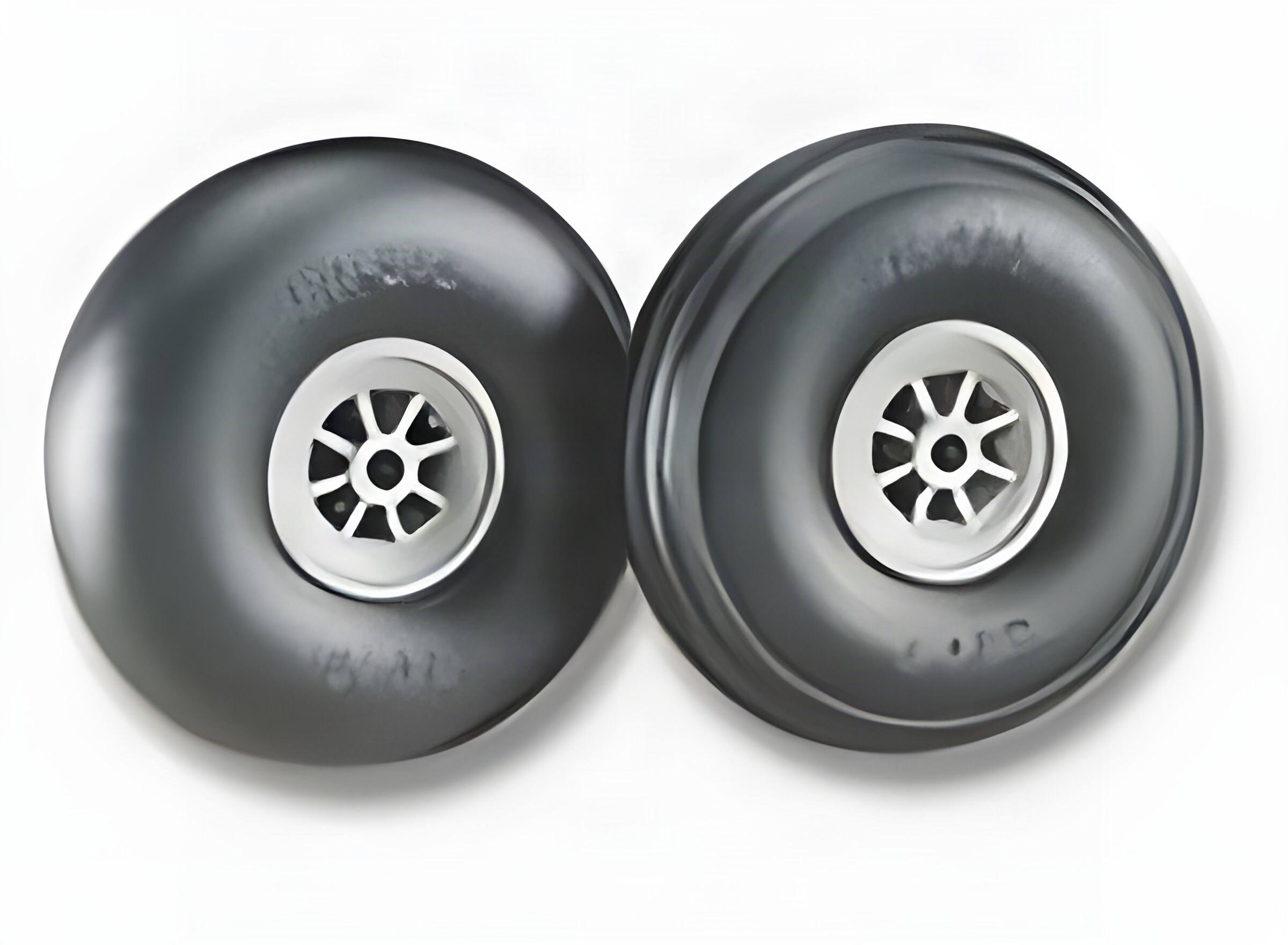 Du-Bro Low Bounce Wheels 2-1/4 Inch Smooth Contour