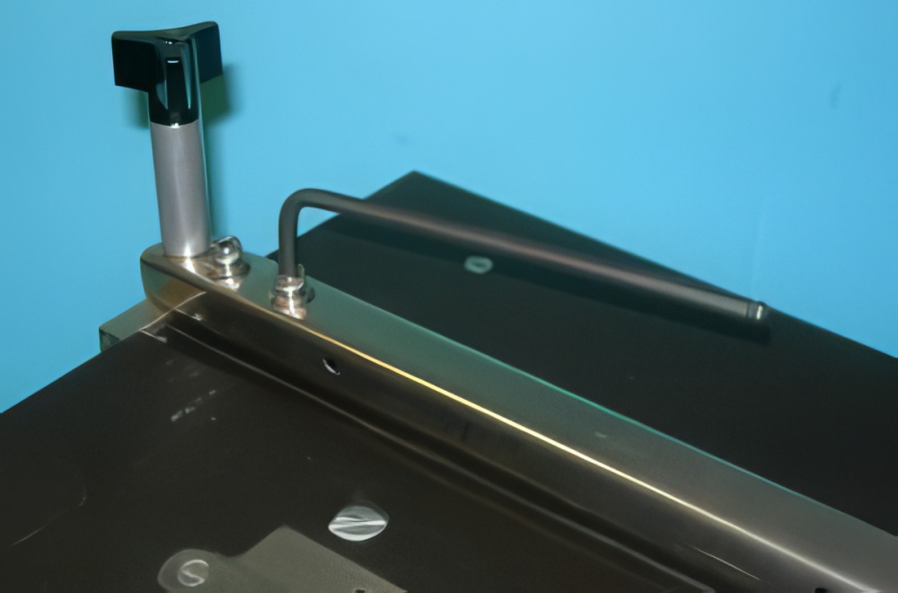 Dremel Table Saw Rip Fence Adjustment Screws Dremel Table Saw Rip Fence Adjustment Screws
