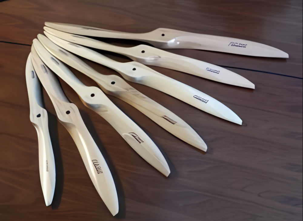 20 x 8 Falcon 2-Blade Beechwood Prop for Gas and Glow