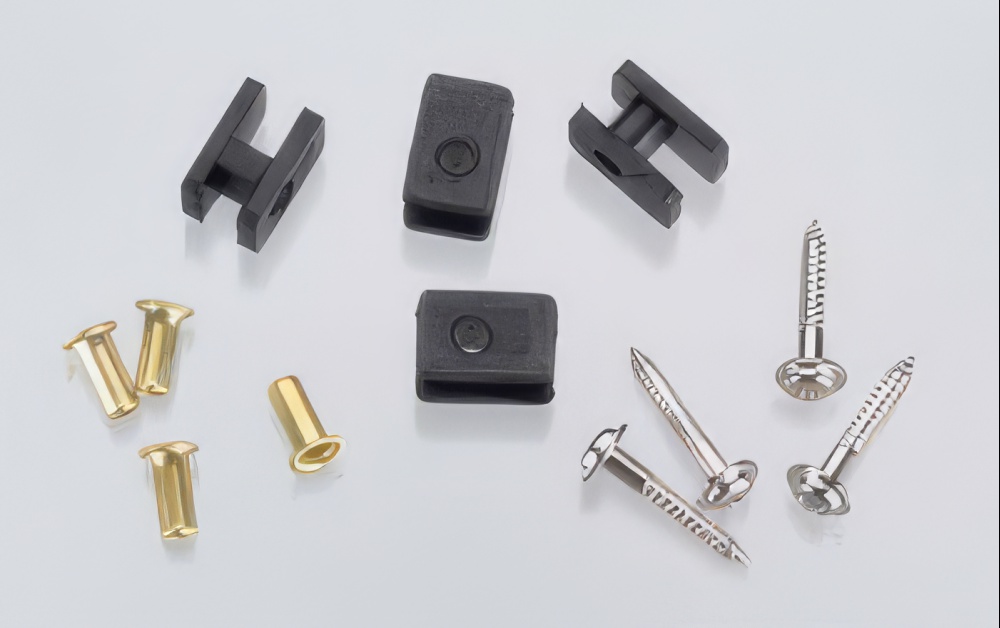 Hitec 1/4 Scale Servo Hardware Set