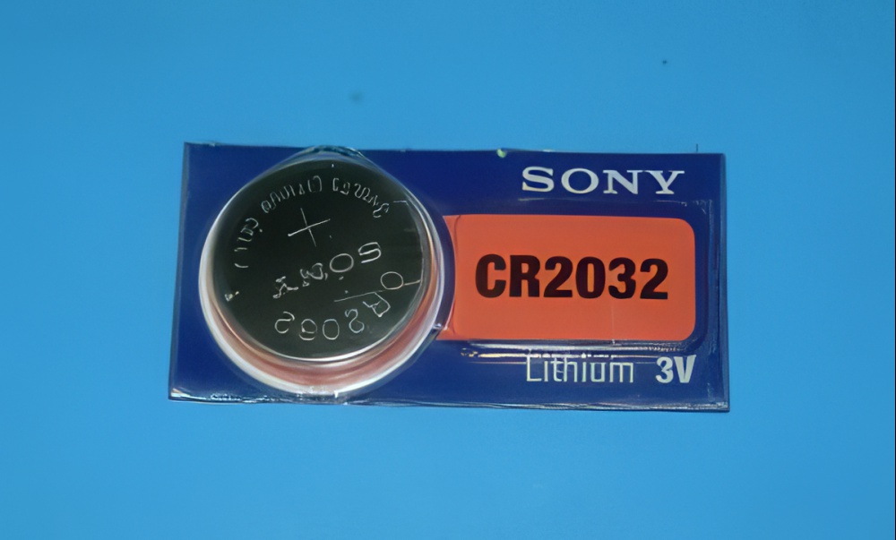 CR2032 Button Cell.  Lithium primary cell