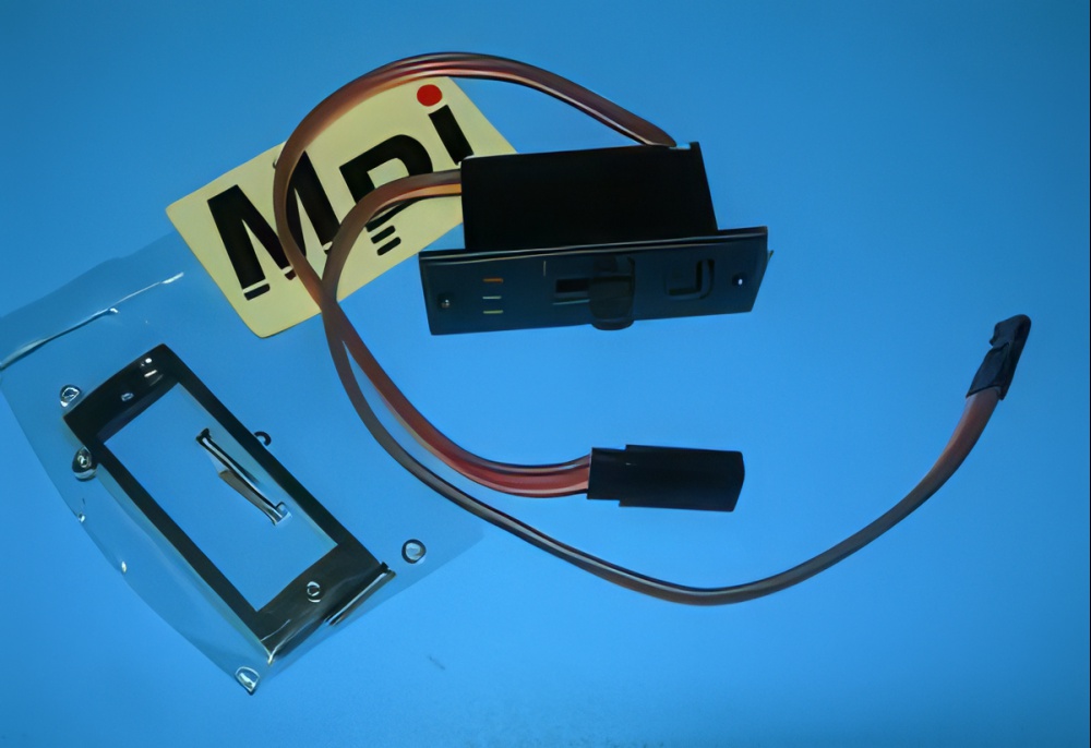 MPI Onboard Switch Harness Heavy Duty 3-LED Voltage Monitor for 7.4 V LiPo/Li-ion cells w/JR/Spektrum/Universal conn.